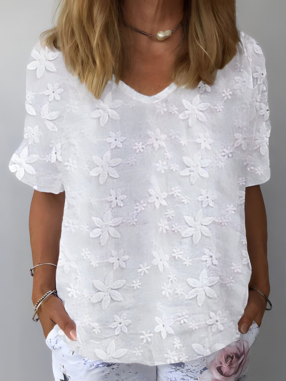Favor - Embroidered loose blouse 